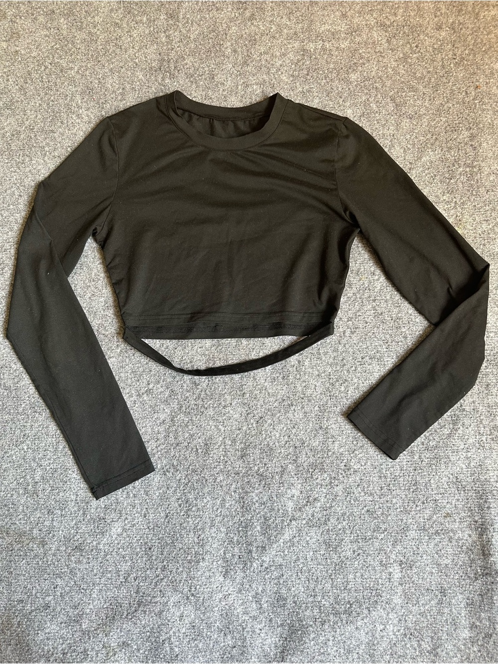 Lush Mark black size small crop top long sleeves lightweight athletic